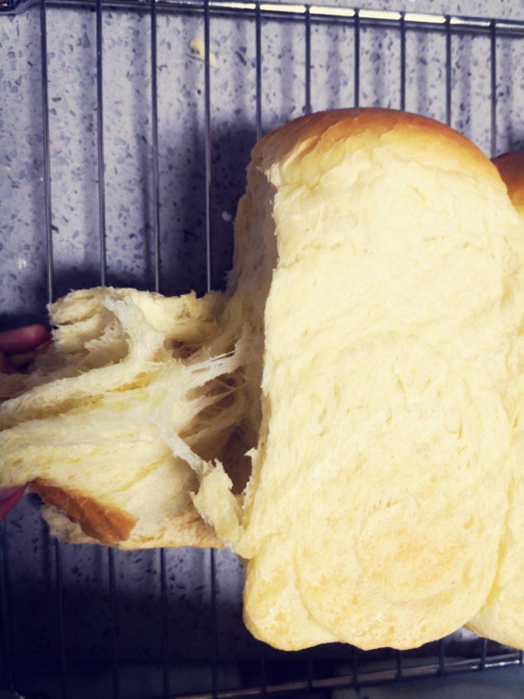 松软醇香软吐司