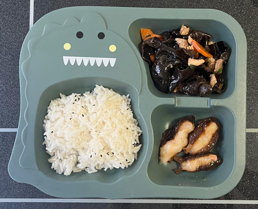 懒人快手养生菜【羊肚菌酿虾滑】