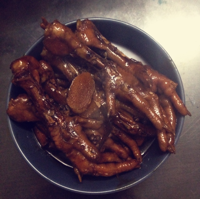 秘制红烧鸡爪