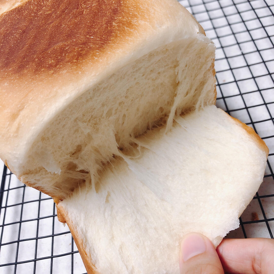 吐司，奶香手撕面包，超级香浓