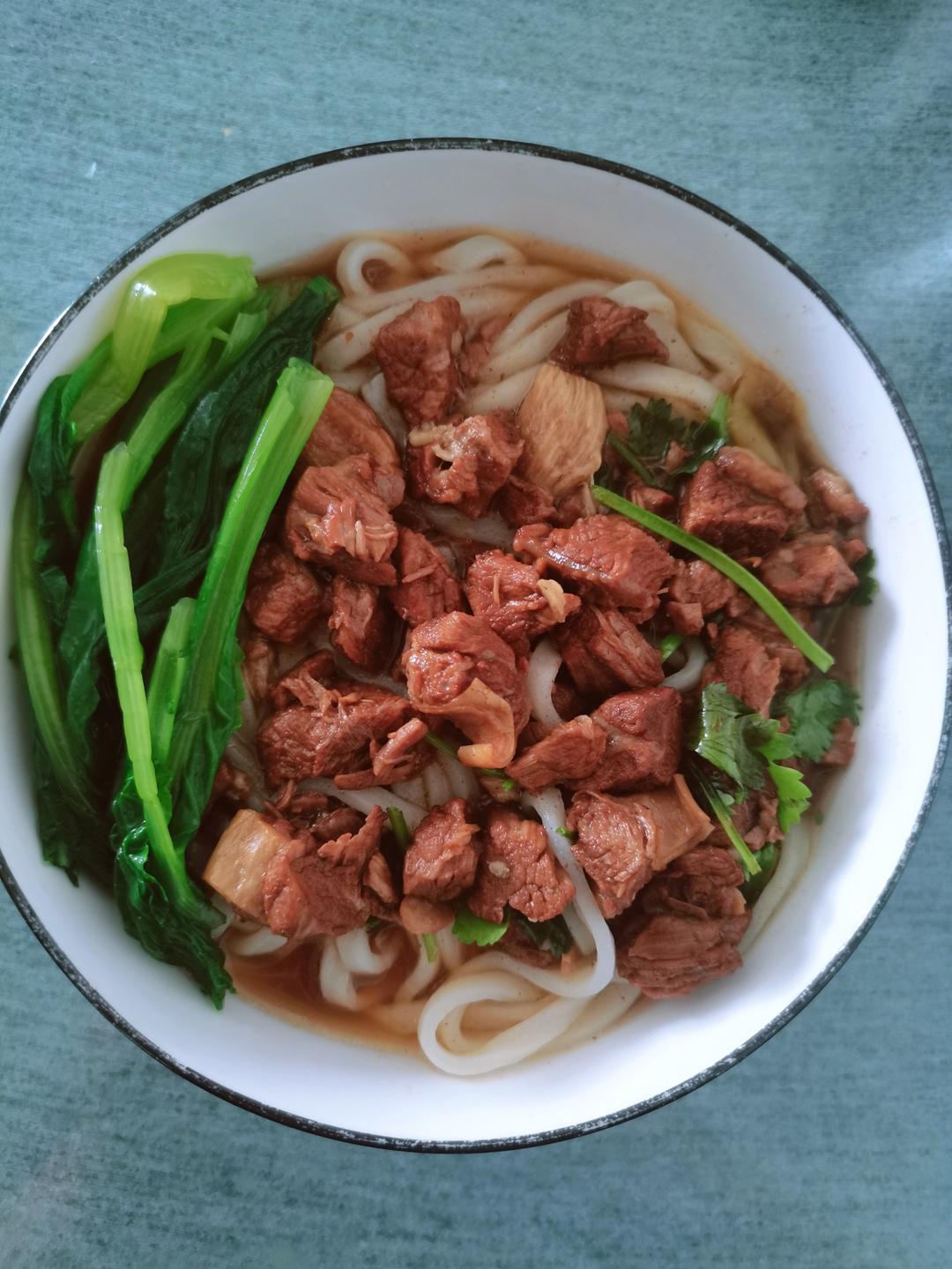 红烧牛肉面