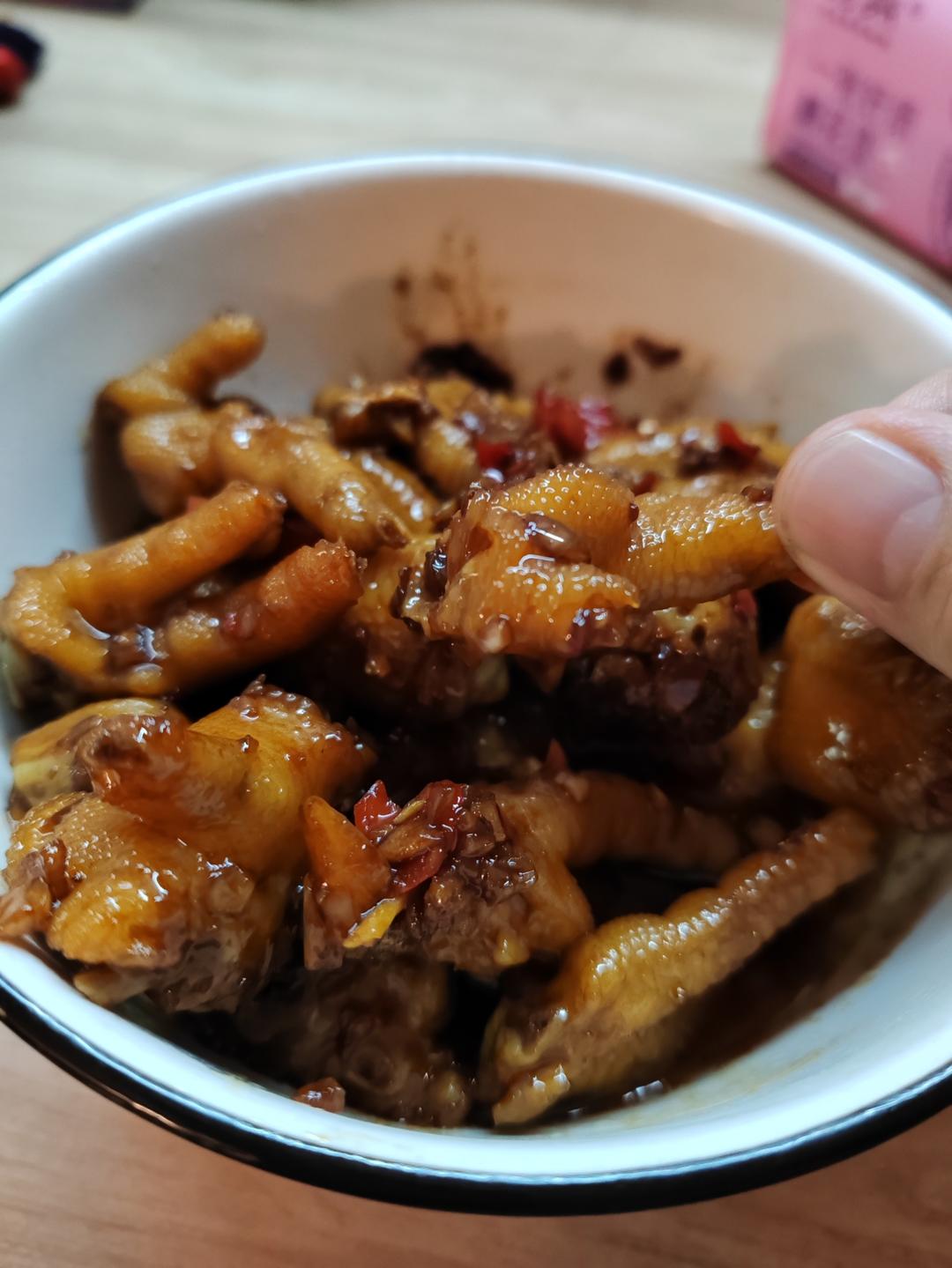 卖了十几年鸡爪的阿姨教我做的蒜香鸡爪