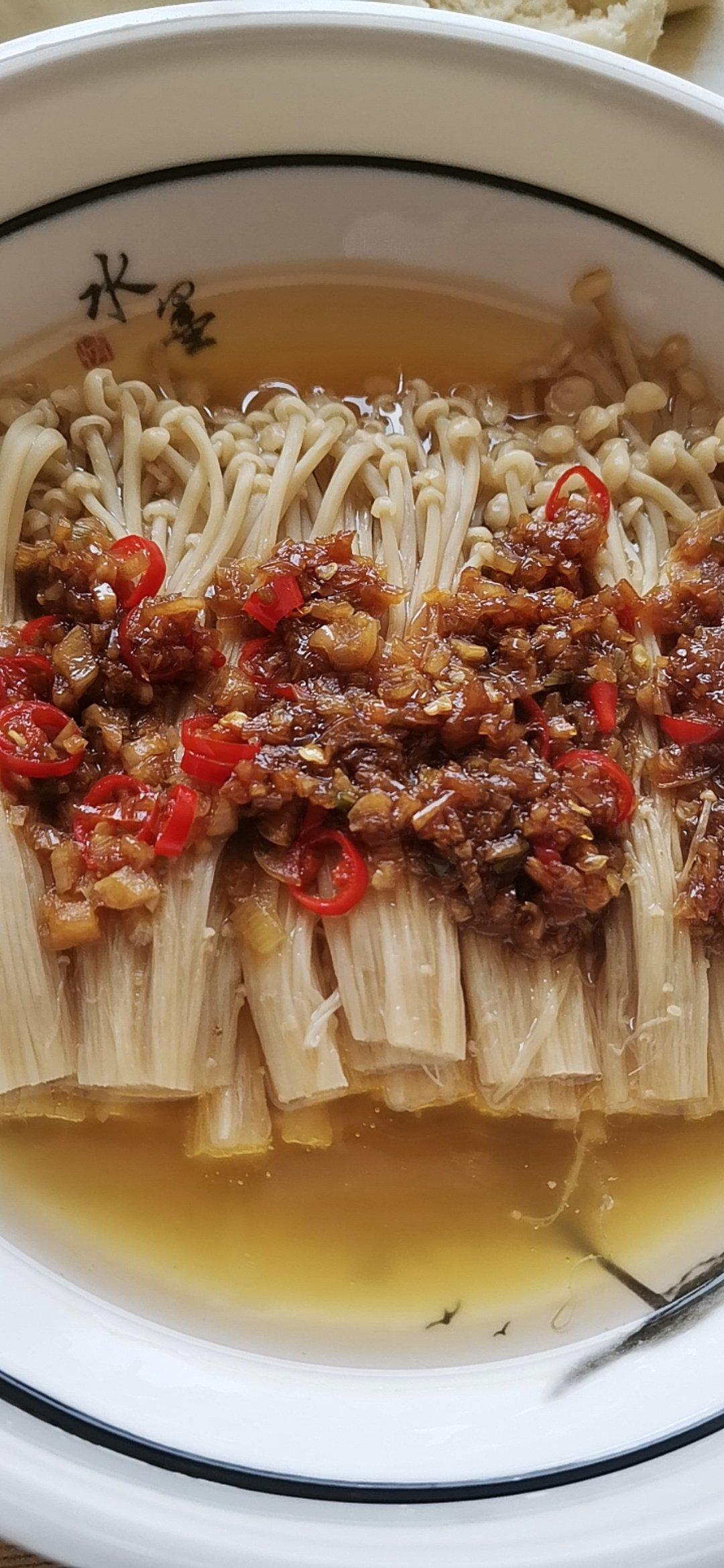 超级下饭的蒜蓉金针菇！好吃到爆