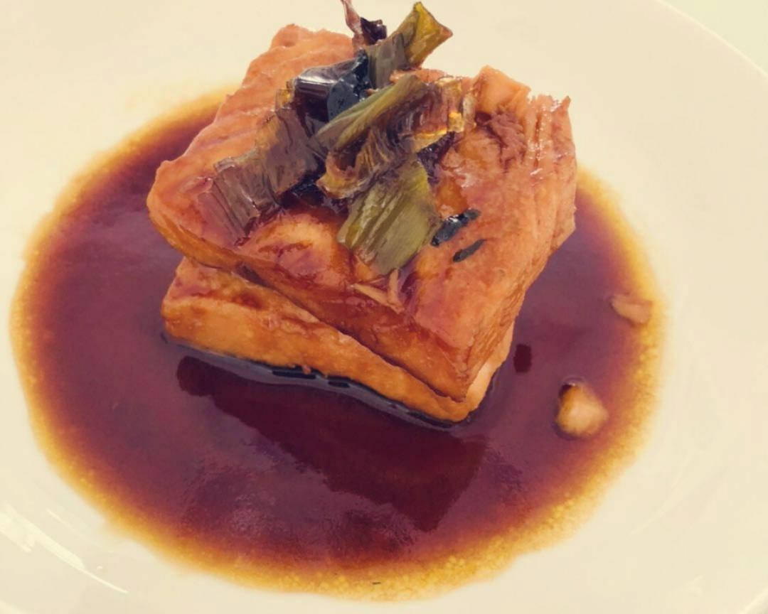 香煎葱油橙汁三文鱼的做法