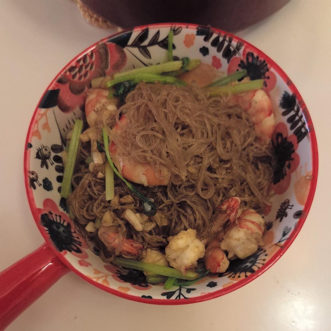 复刻餐厅88一份的海皇粉丝煲，简单又好吃！