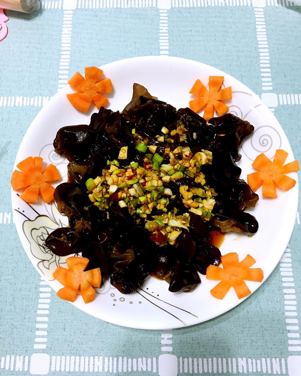 凉拌黑木耳
