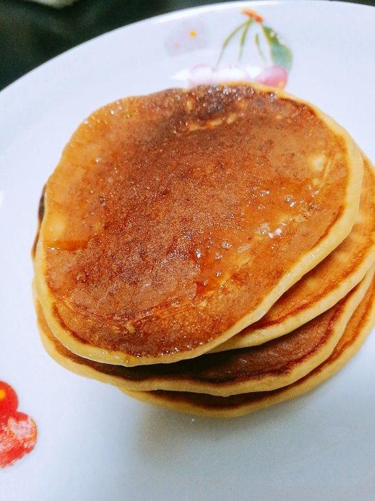 【减脂早餐】无油香蕉松饼（超简单）