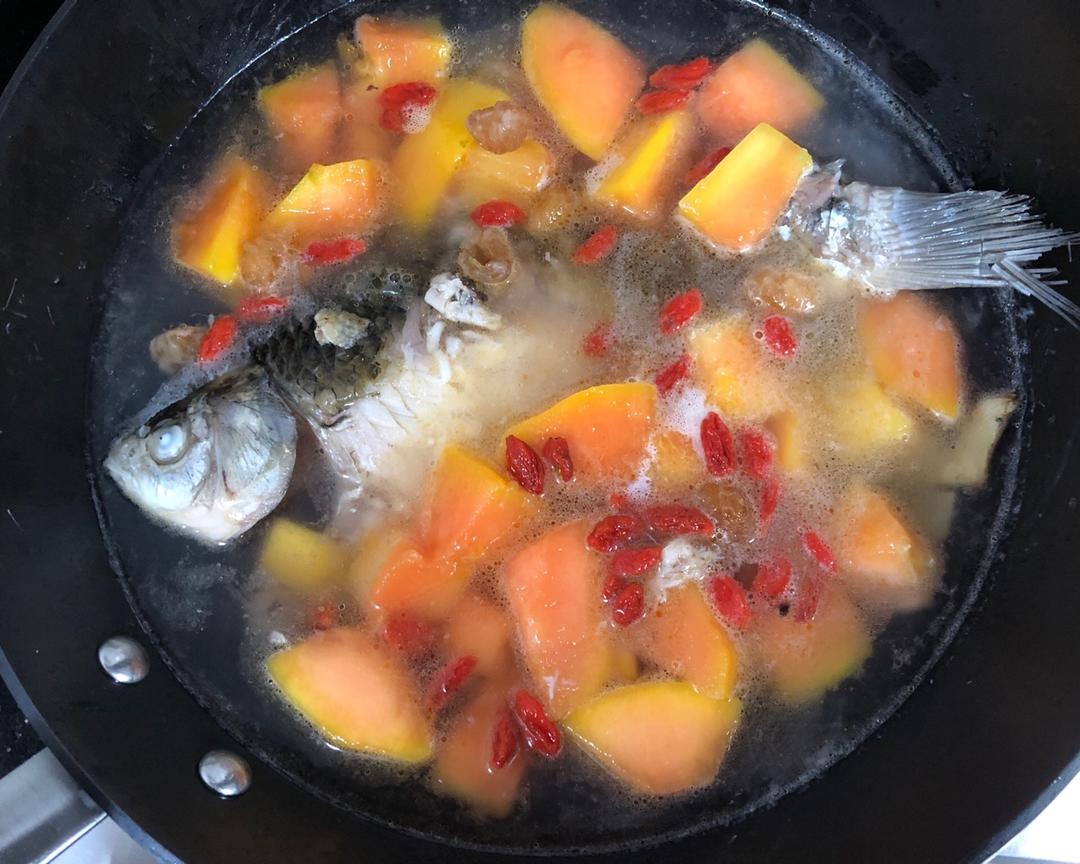 木瓜鲫鱼下奶汤