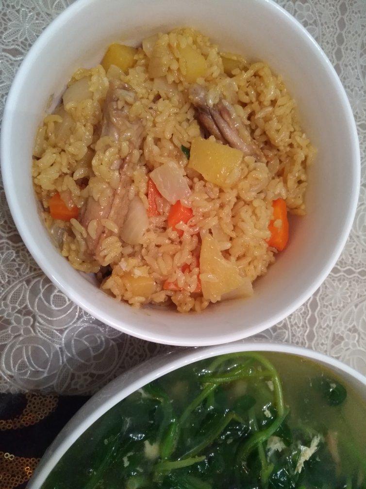 咖喱鸡翅焖饭