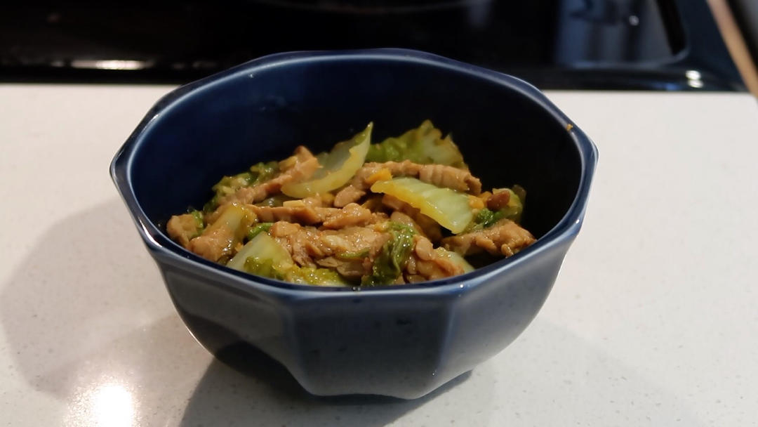 日式味噌五花肉炒卷心菜（超级下饭！好吃到哭！）