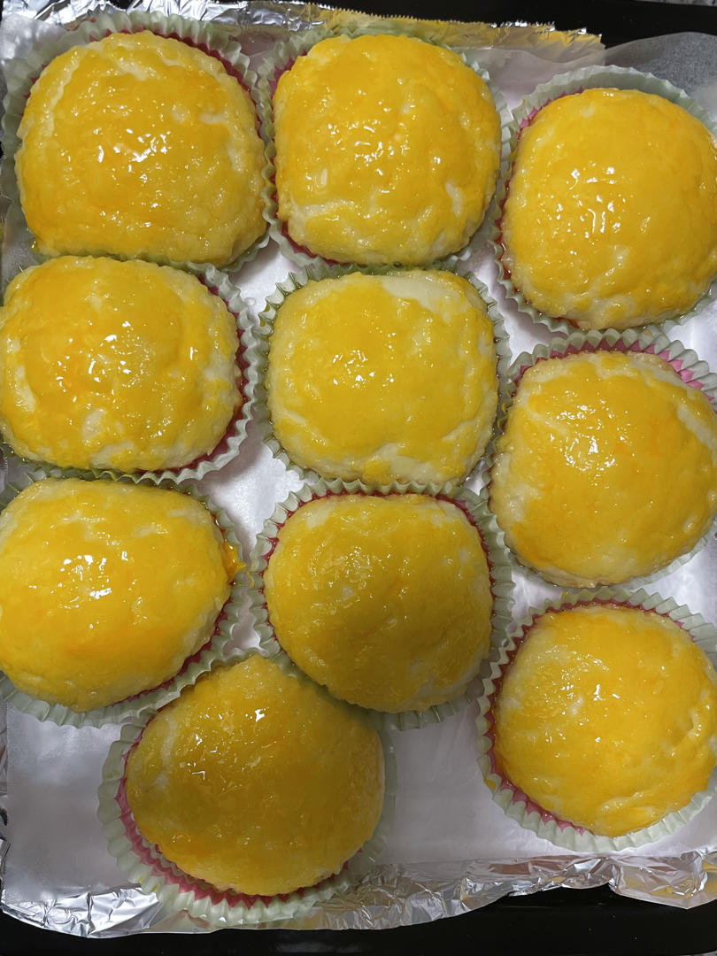 简单美味的奶黄菠萝包