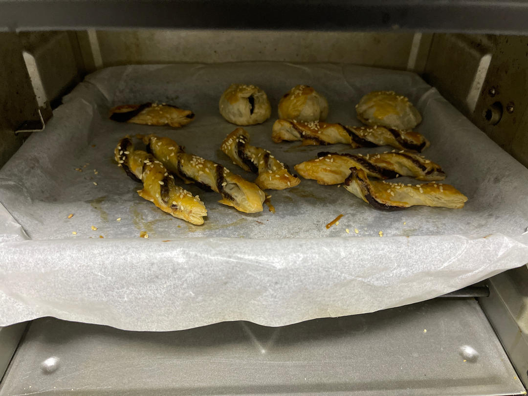 手抓饼的多样吃法，紫薯扭扭酥