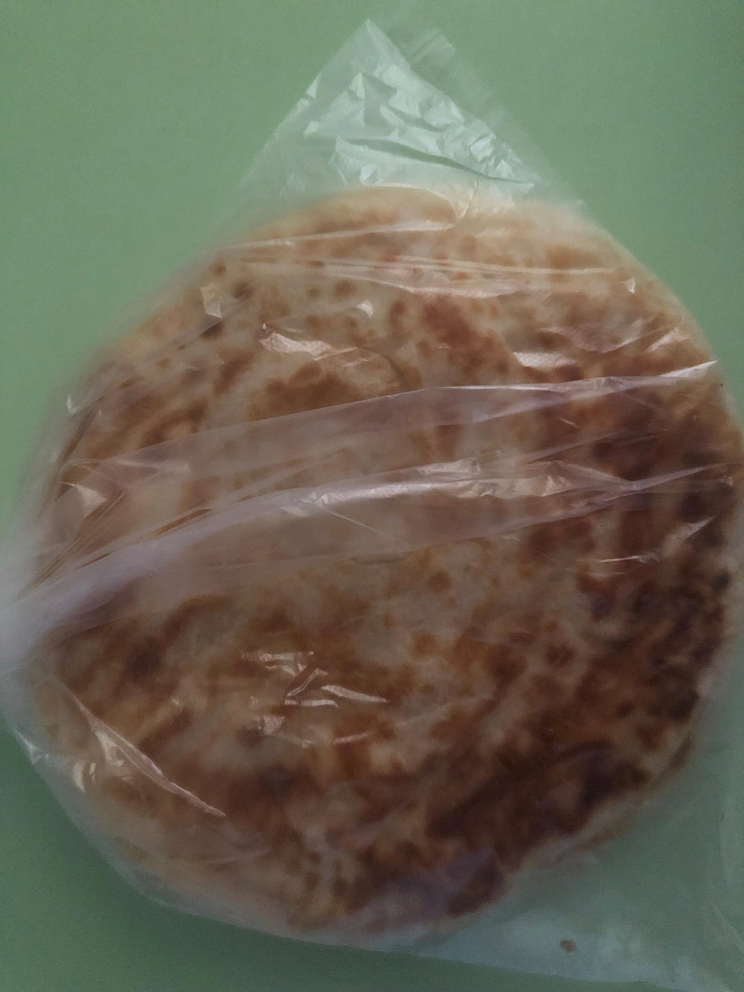 烙饼不硬的小窍门 掌握了你也能看出柔软多层凉了不硬的小油饼