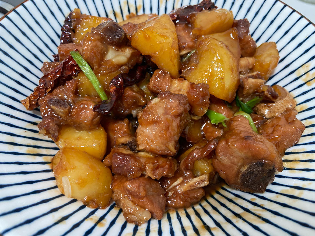 土豆炖排骨