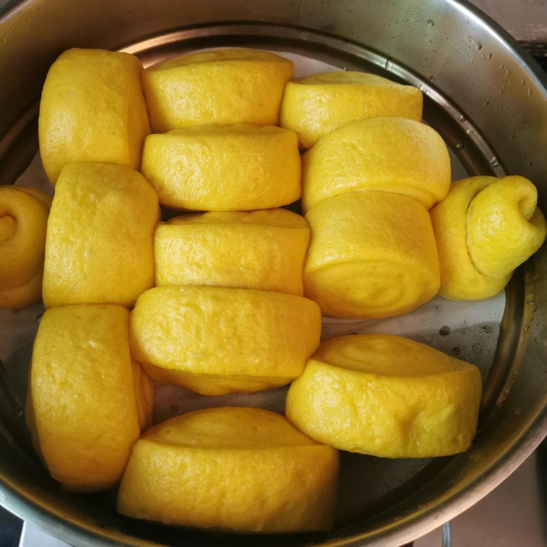 超简单只需一发不放一滴水、弹性超好的黄金南瓜馒头（记录方子），附边角料的整形