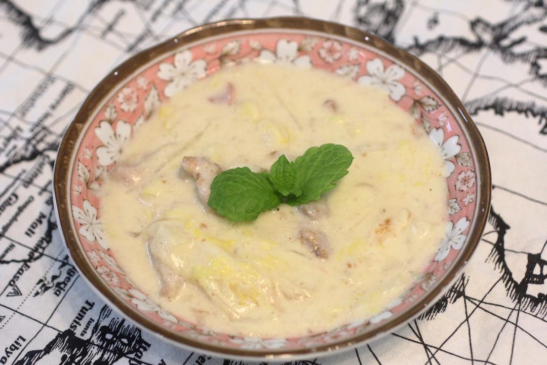 《昨日的美食》之鸡肉白菜奶油炖菜