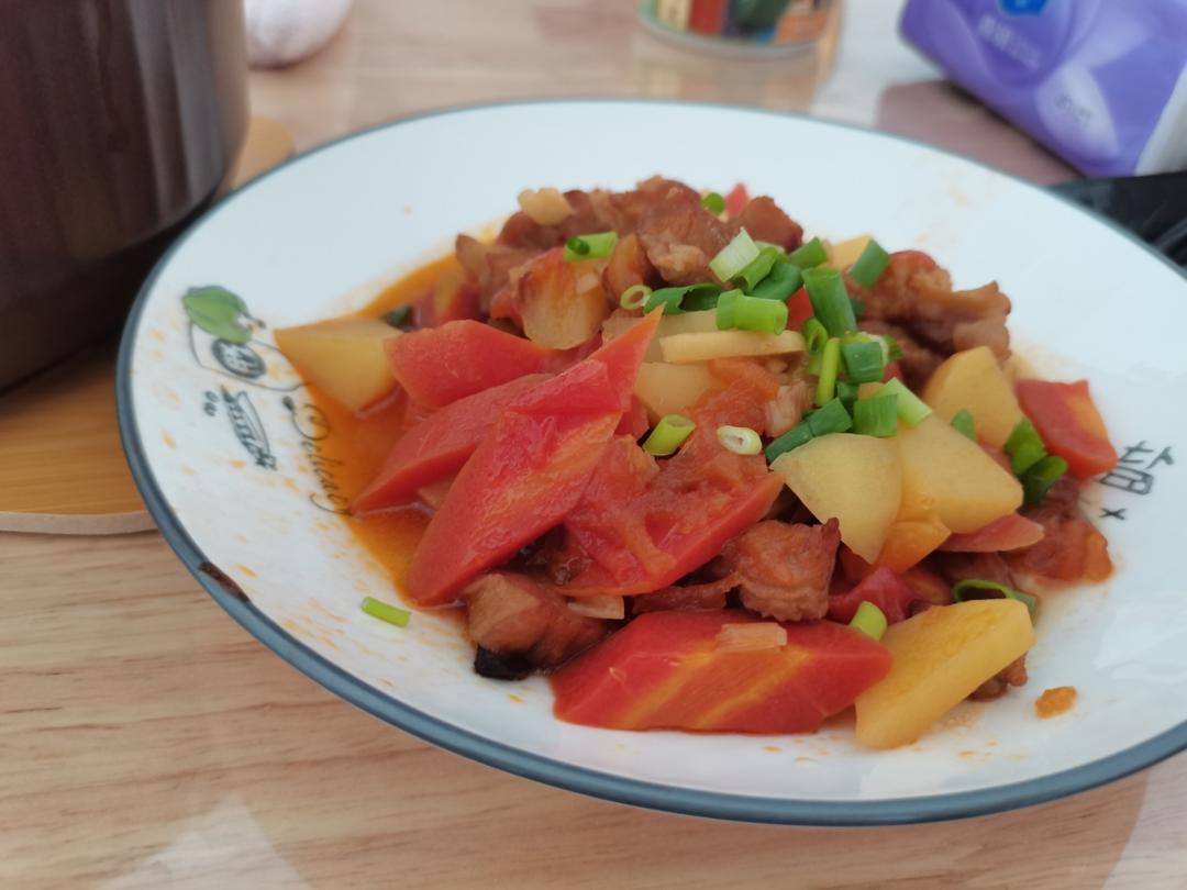 番茄土豆炖牛腩