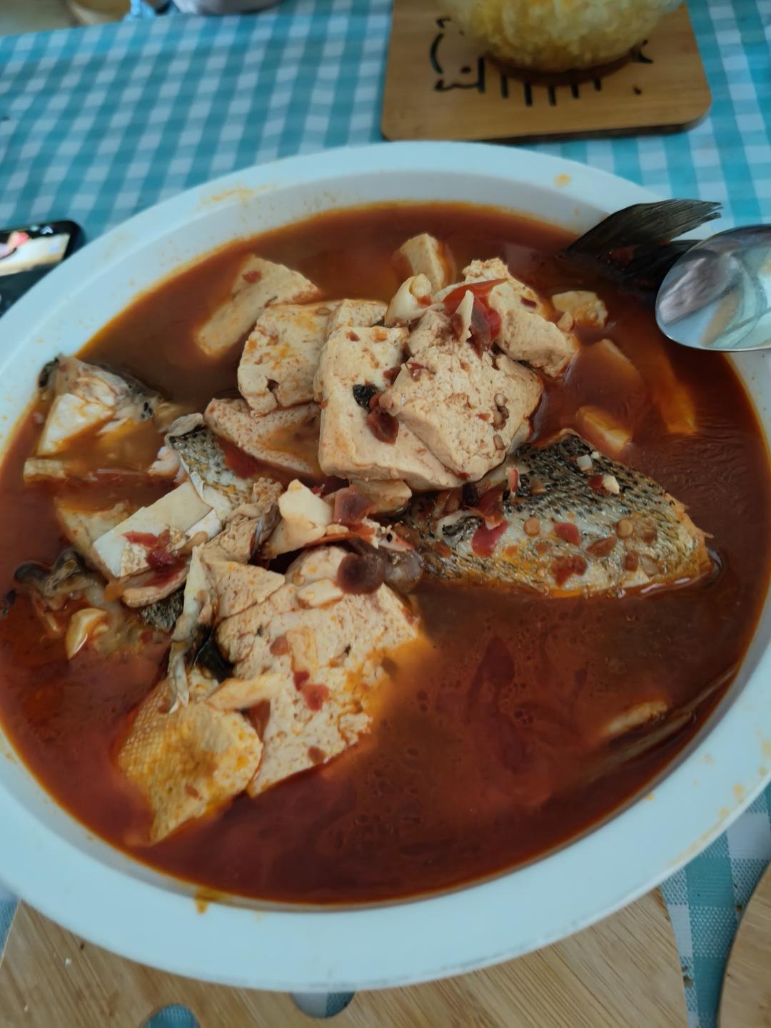 鲜嫩豆腐鲈鱼煲