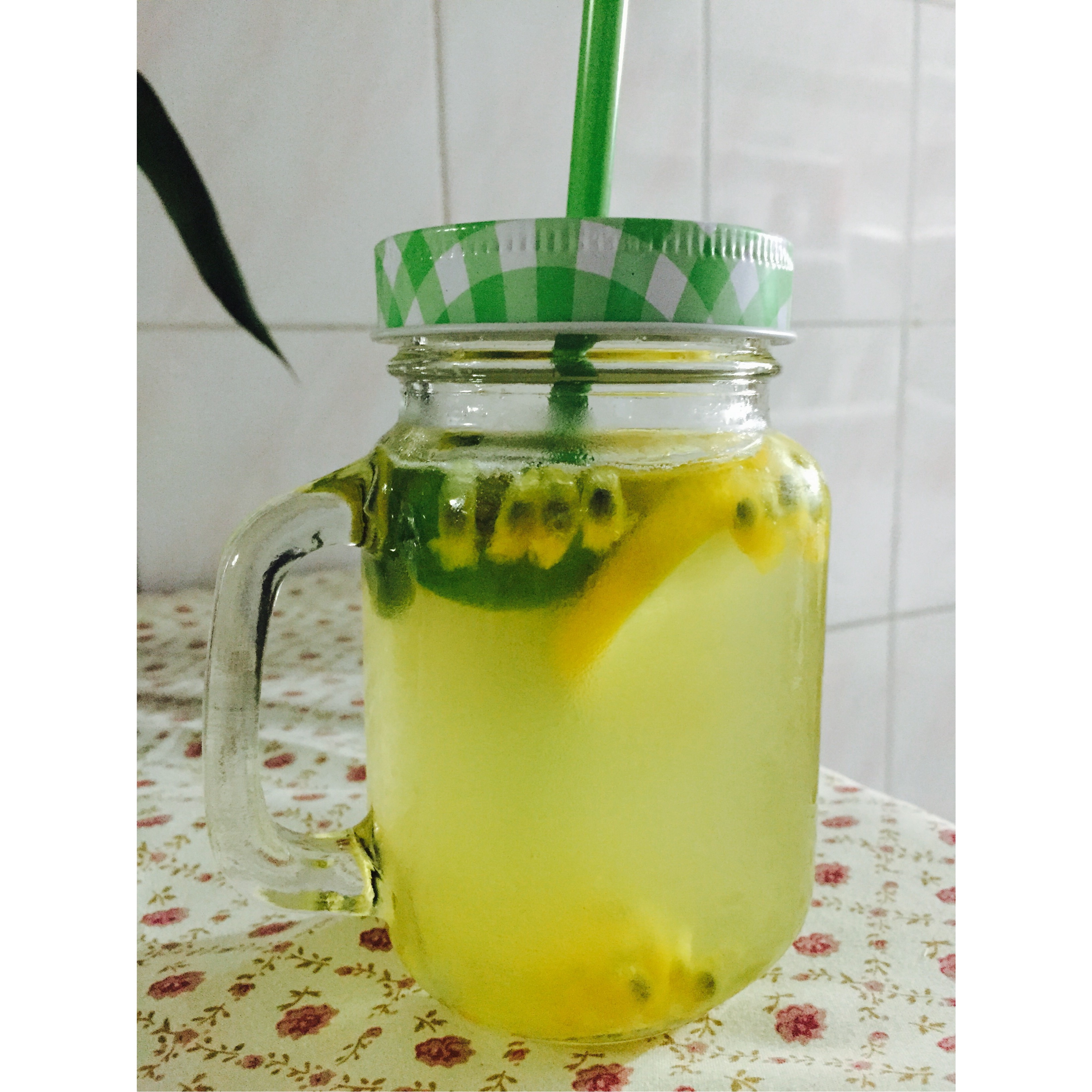 青柠/青桔百香果气泡水/夏日必备