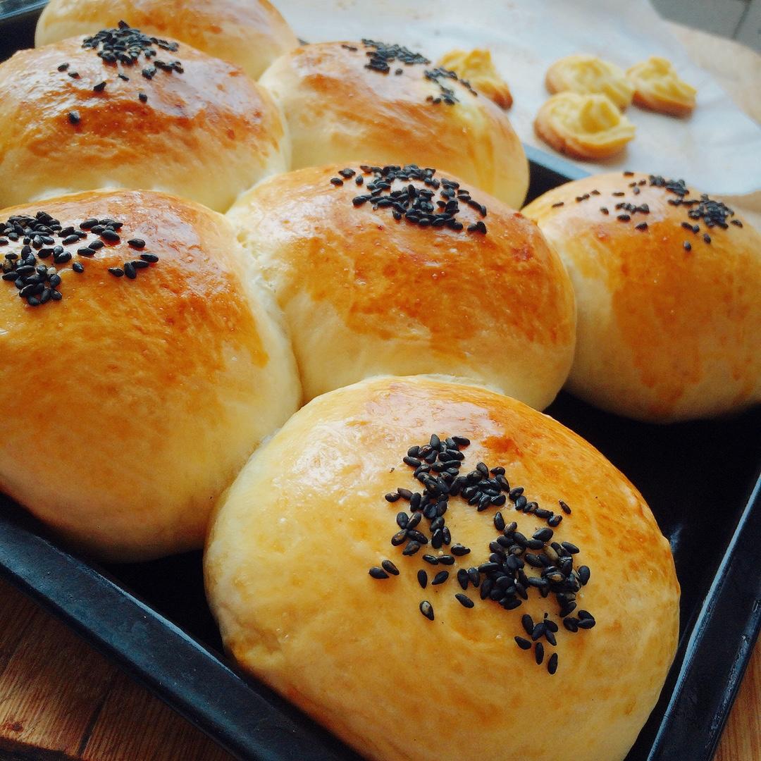 柳子衿做的奶油小餐包