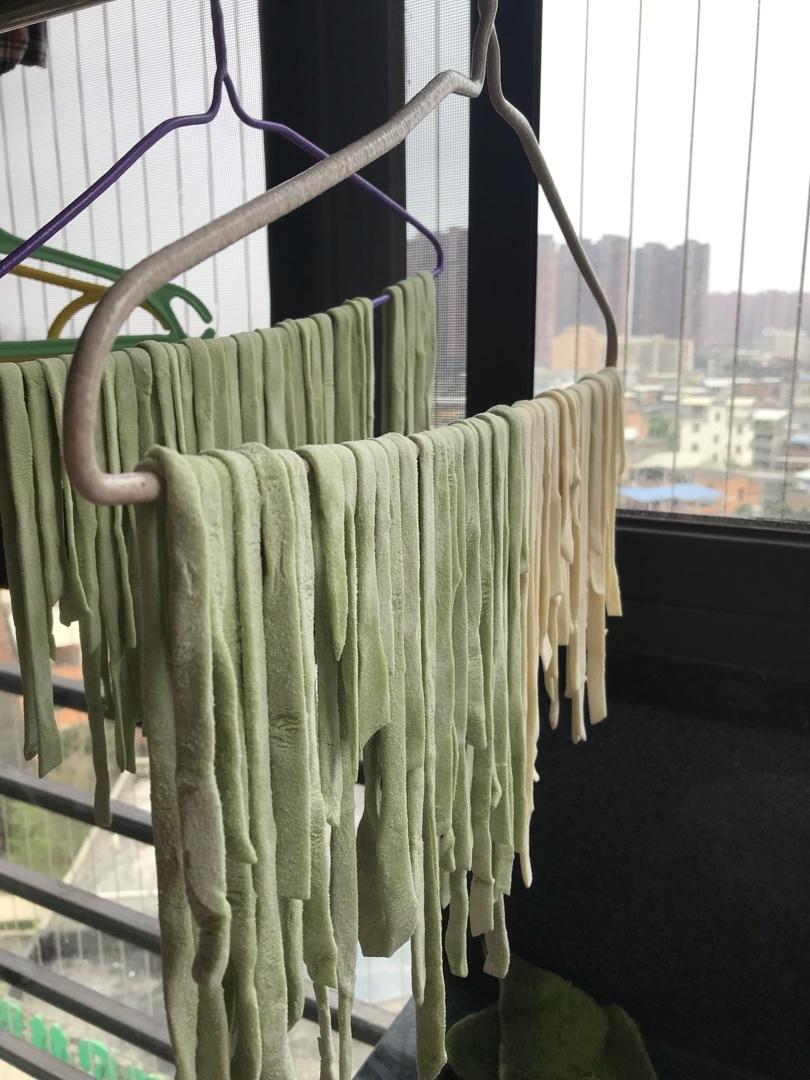 蔬菜手擀面-营养易吸收，增加生活乐趣，可做宝宝辅食