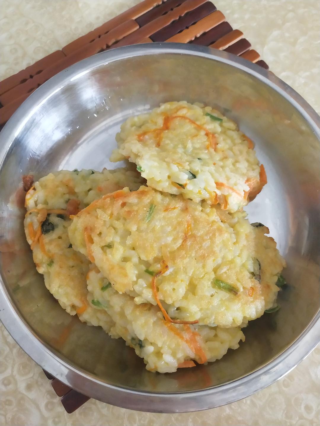 快手早餐…米饭鸡蛋饼