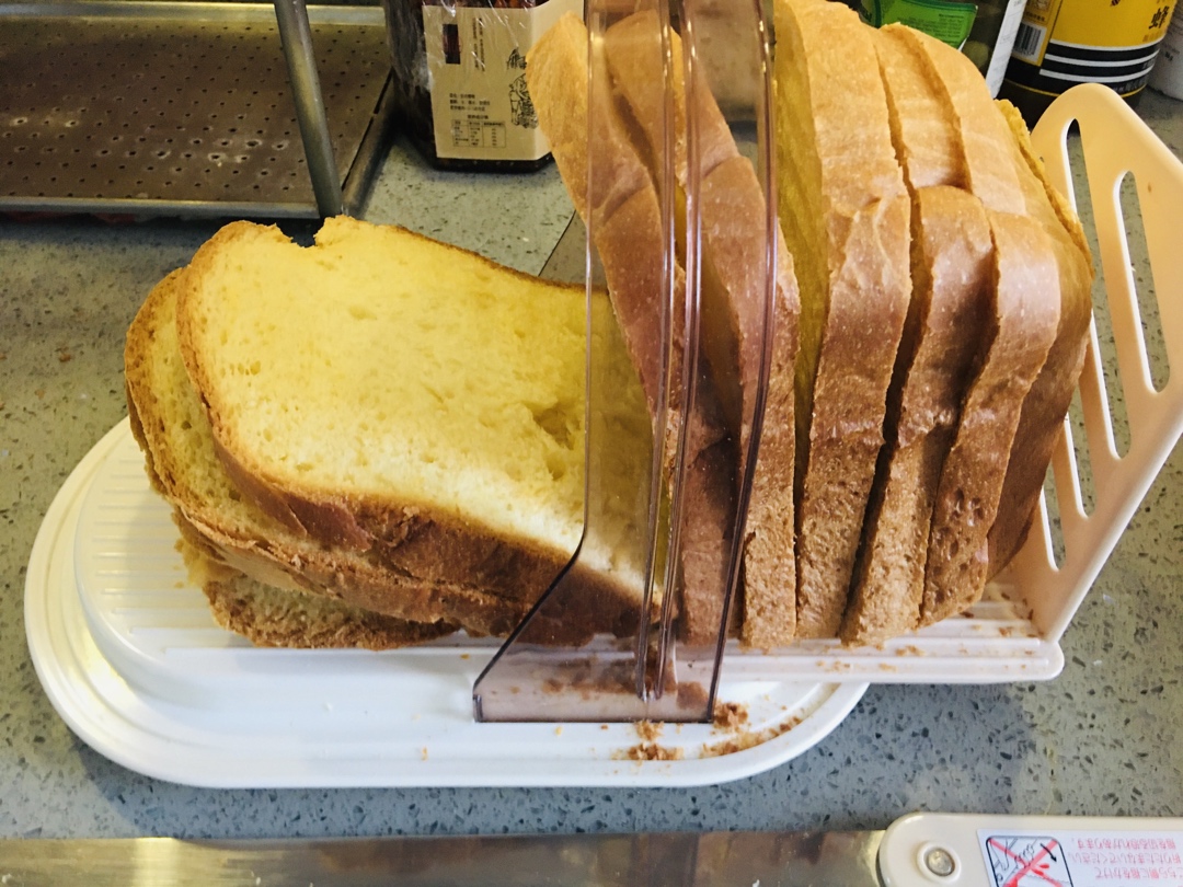 柔软拉丝的吐司面包及其变身：花式小面包