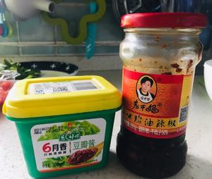 不正经，但好吃的青蒜回锅肉的做法 步骤10