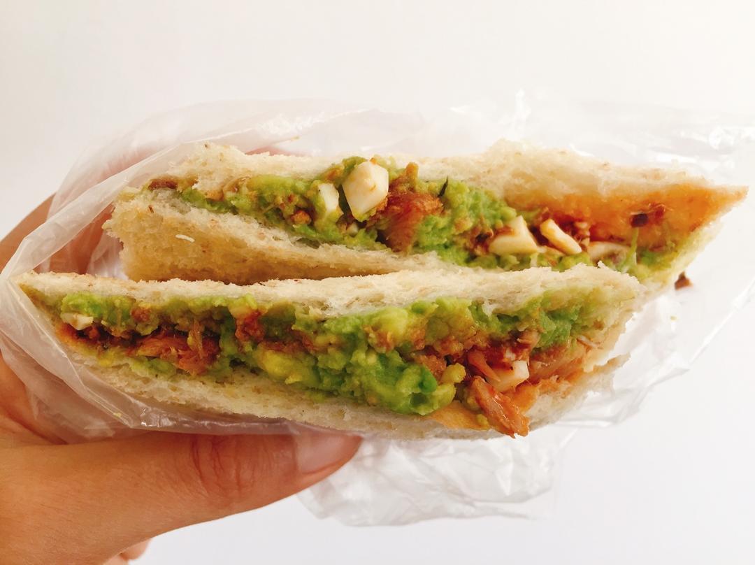 每天，叫醒我的是早餐