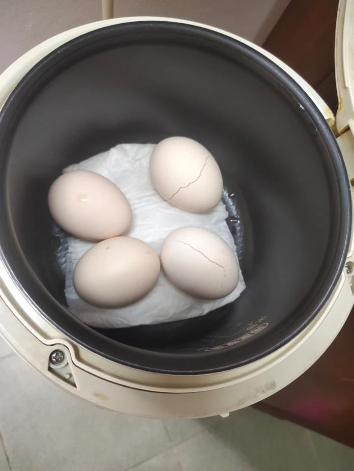 电饭锅快手煮鸡蛋