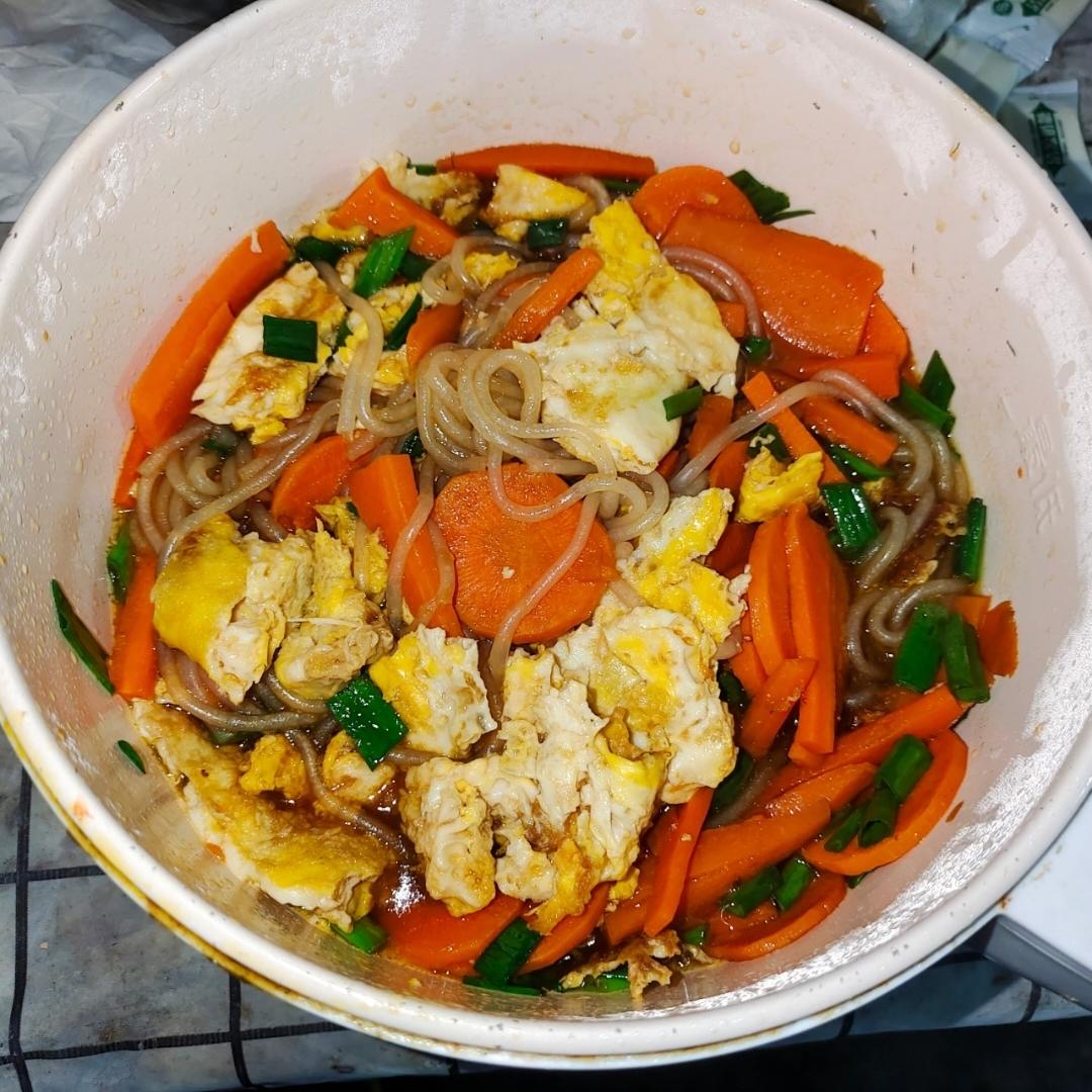 这样做炒米粉  好吃到飞!