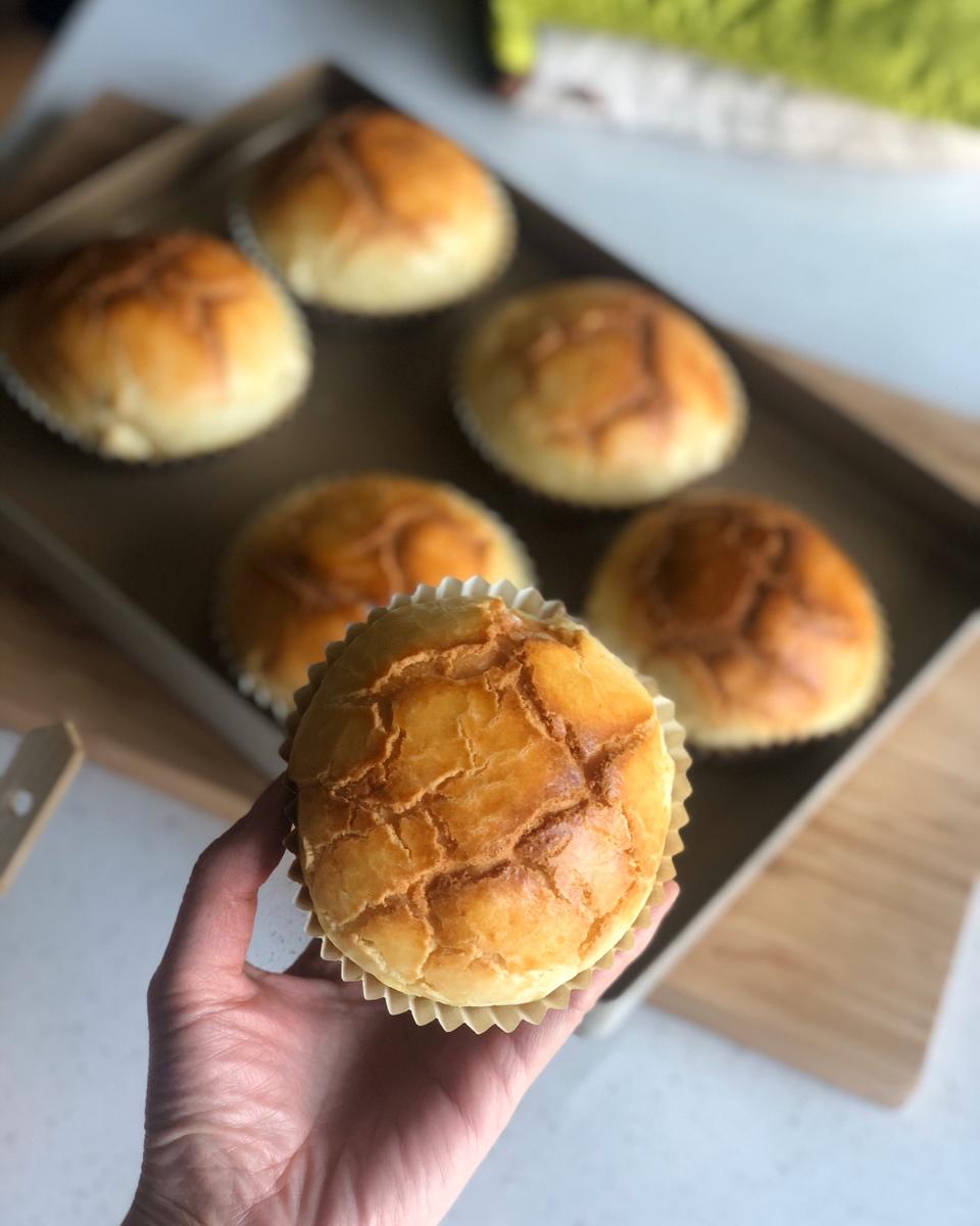 私房爆款菠萝榴莲包