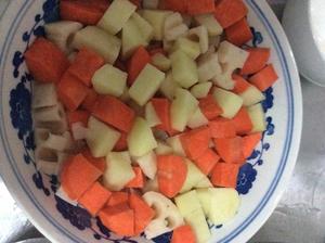 鸡翅土豆焖饭的做法 步骤1