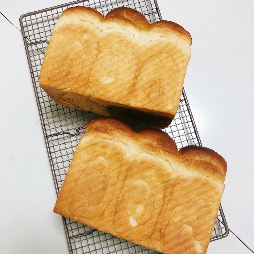 超柔牛奶棉花吐司（最详细的吐司食谱）