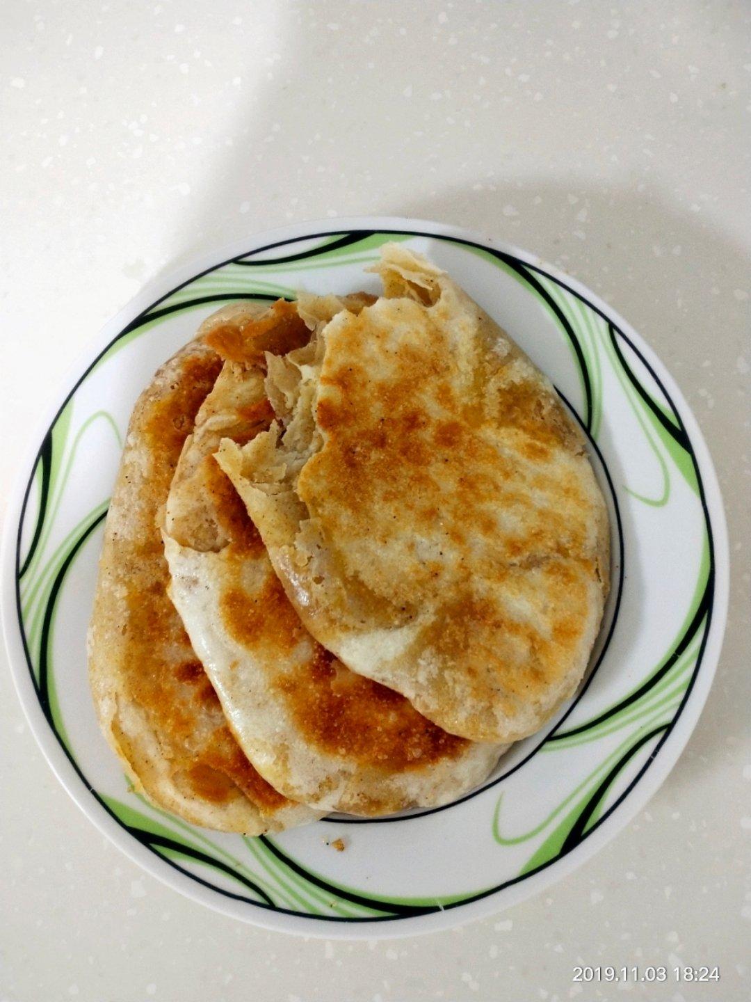 超级酥脆的「椒盐饼」电饼铛版  大学食堂同款掉渣酥饼！简单易学！