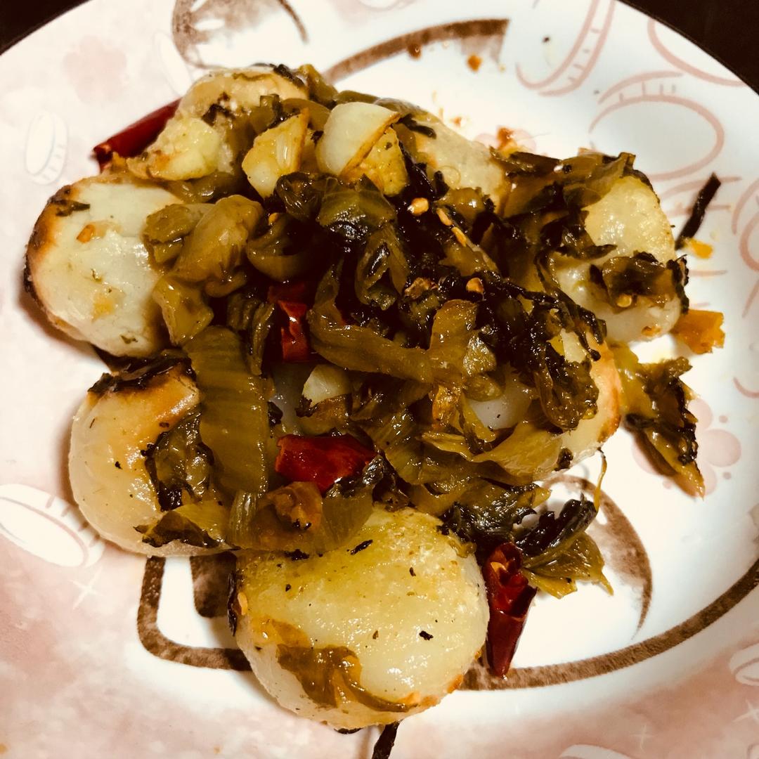 酸菜炒汤圆