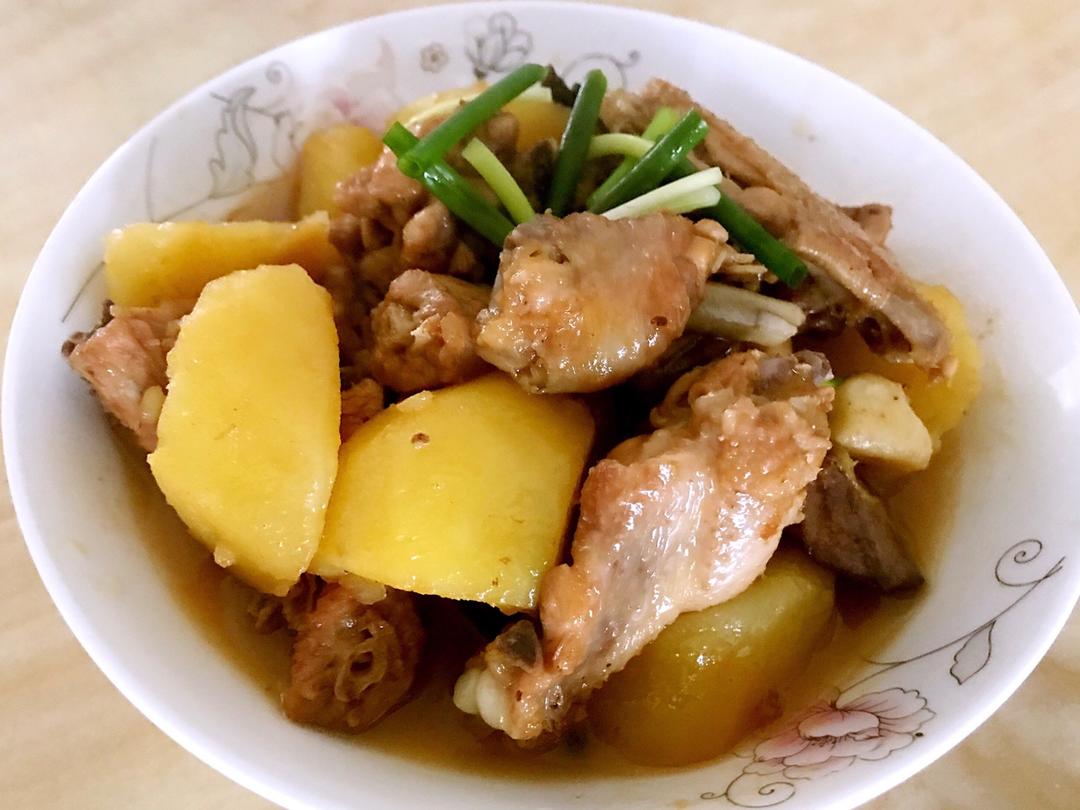 土豆炖鸡块