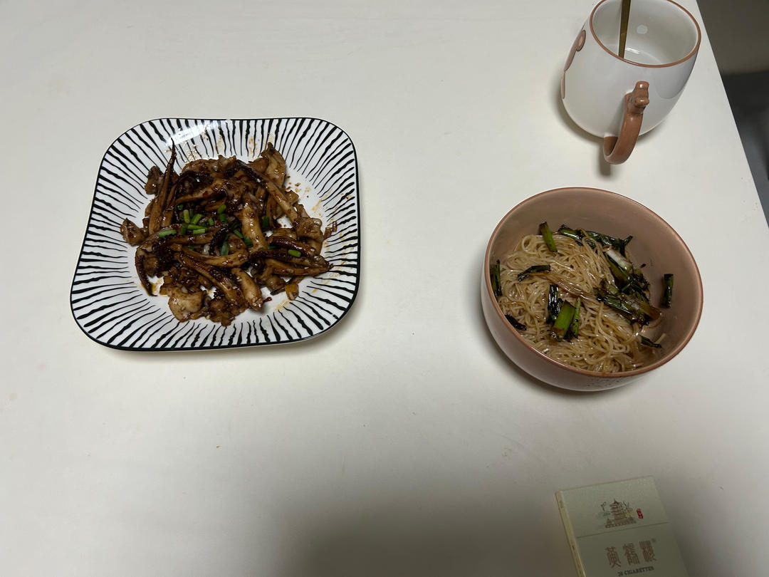 超下饭的孜然鱿鱼须，香辣爽嫩，比烧烤还好吃