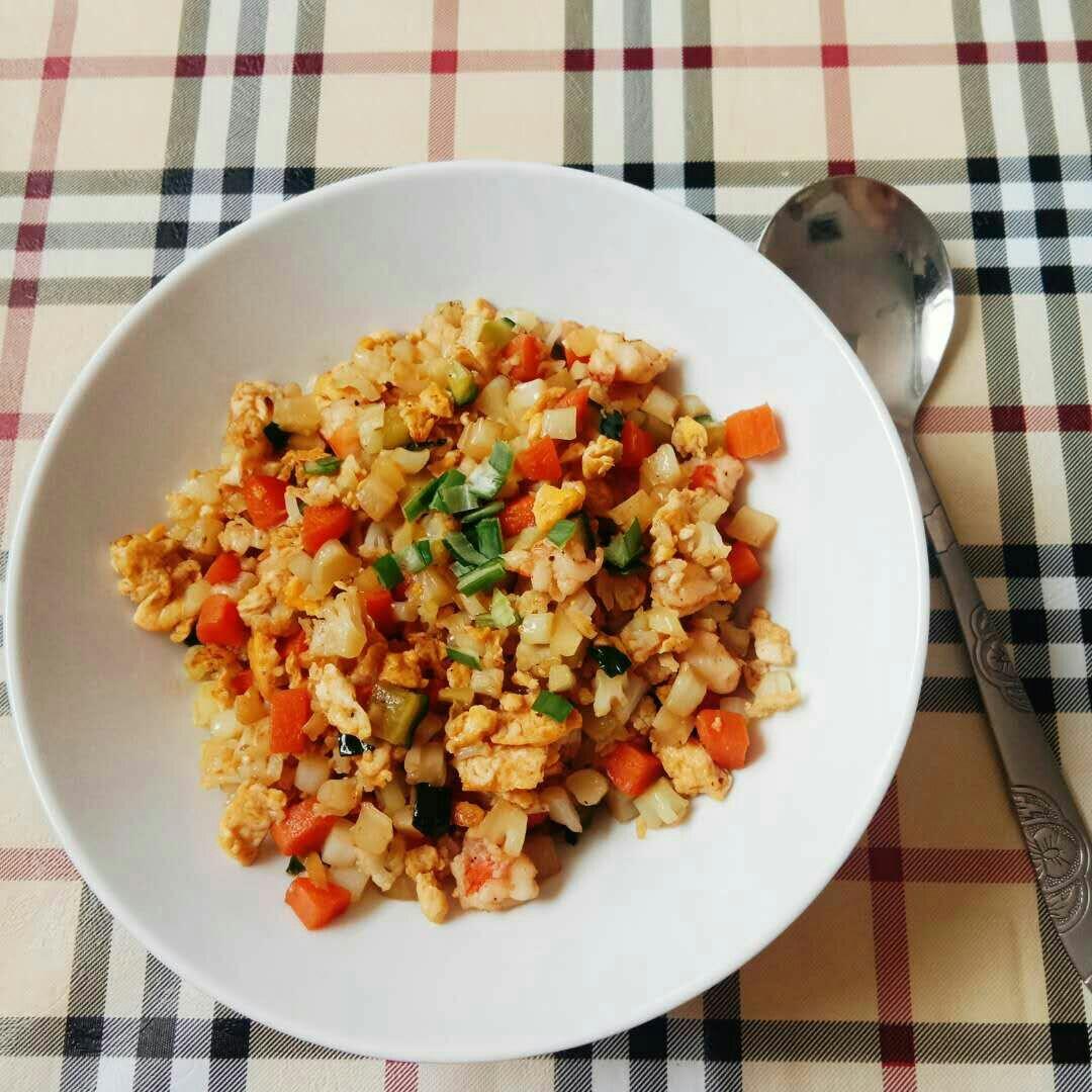谁吃谁瘦的欧阳娜娜同款无米炒饭，好吃低卡又饱腹，减肥姐妹的福音！