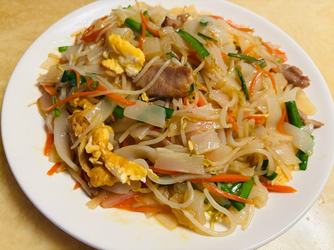 爆炒河粉