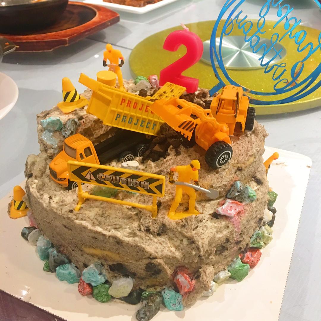 工程车生日蛋糕