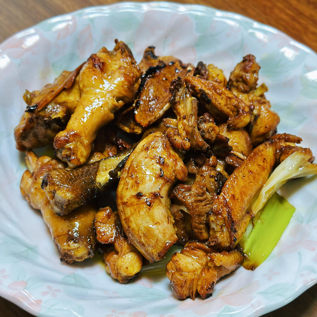 入伏吃鸡！葱姜炒鸡