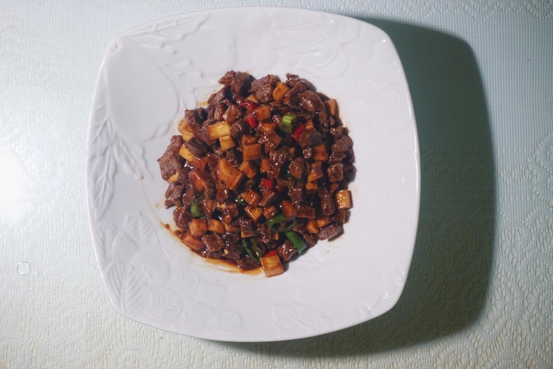 家常菜~杏鲍菇烧牛肉粒