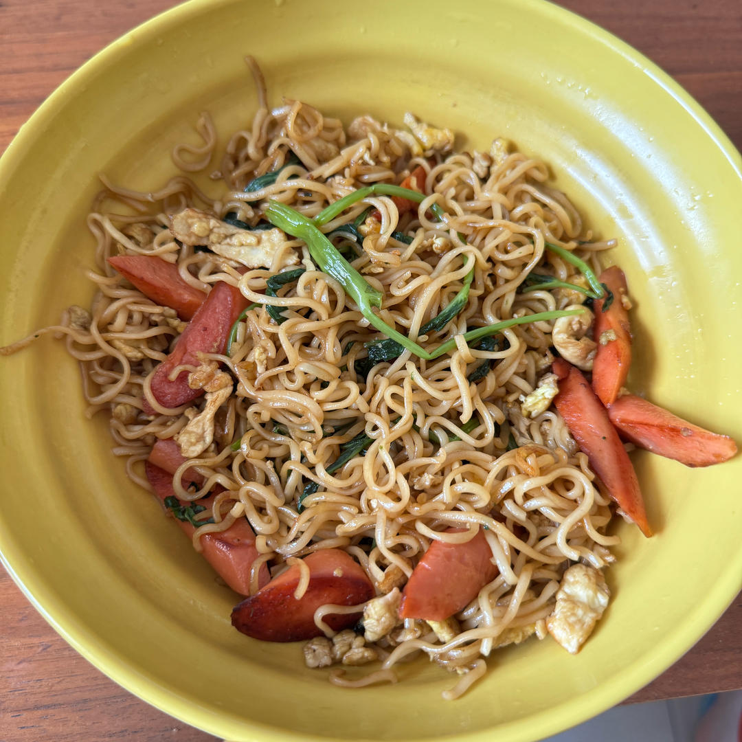 秒杀路边摊的炒方便面