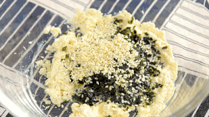 豆腐海苔脆饼 宝宝辅食食谱的做法 步骤4