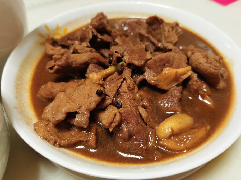 土豆胡萝卜烧腱子肉