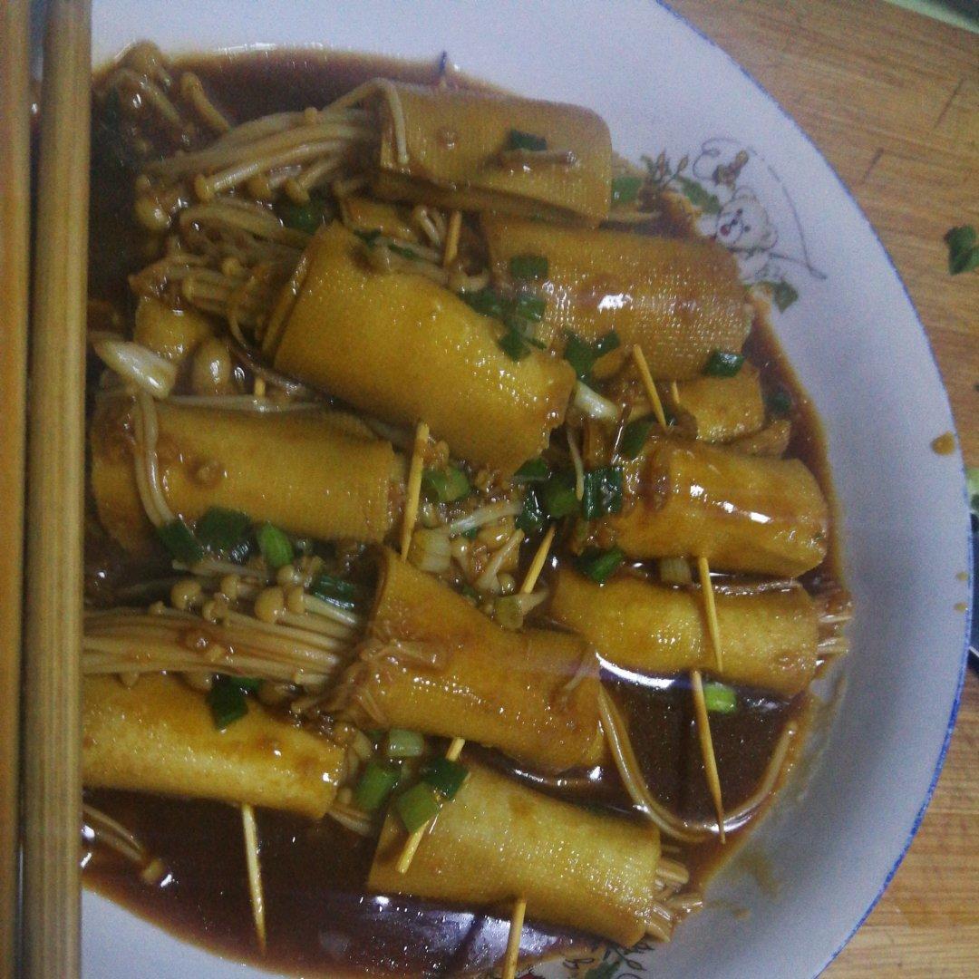 金针菇豆皮卷