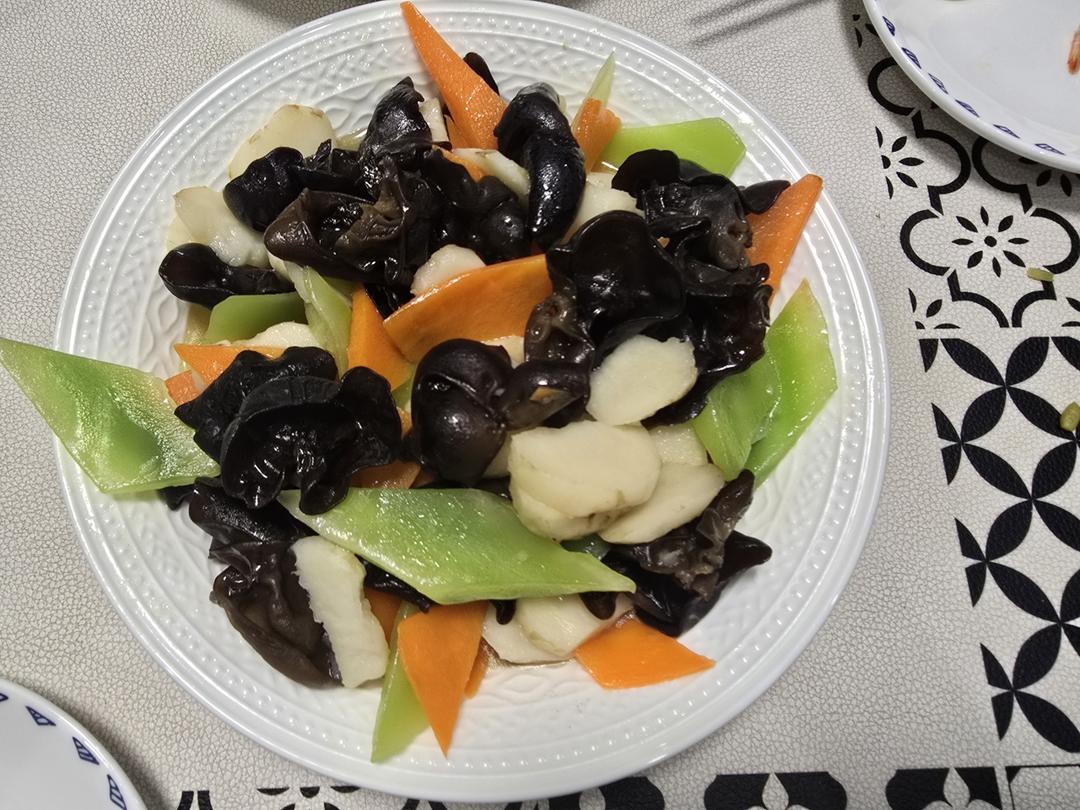 小炒马蹄杂蔬