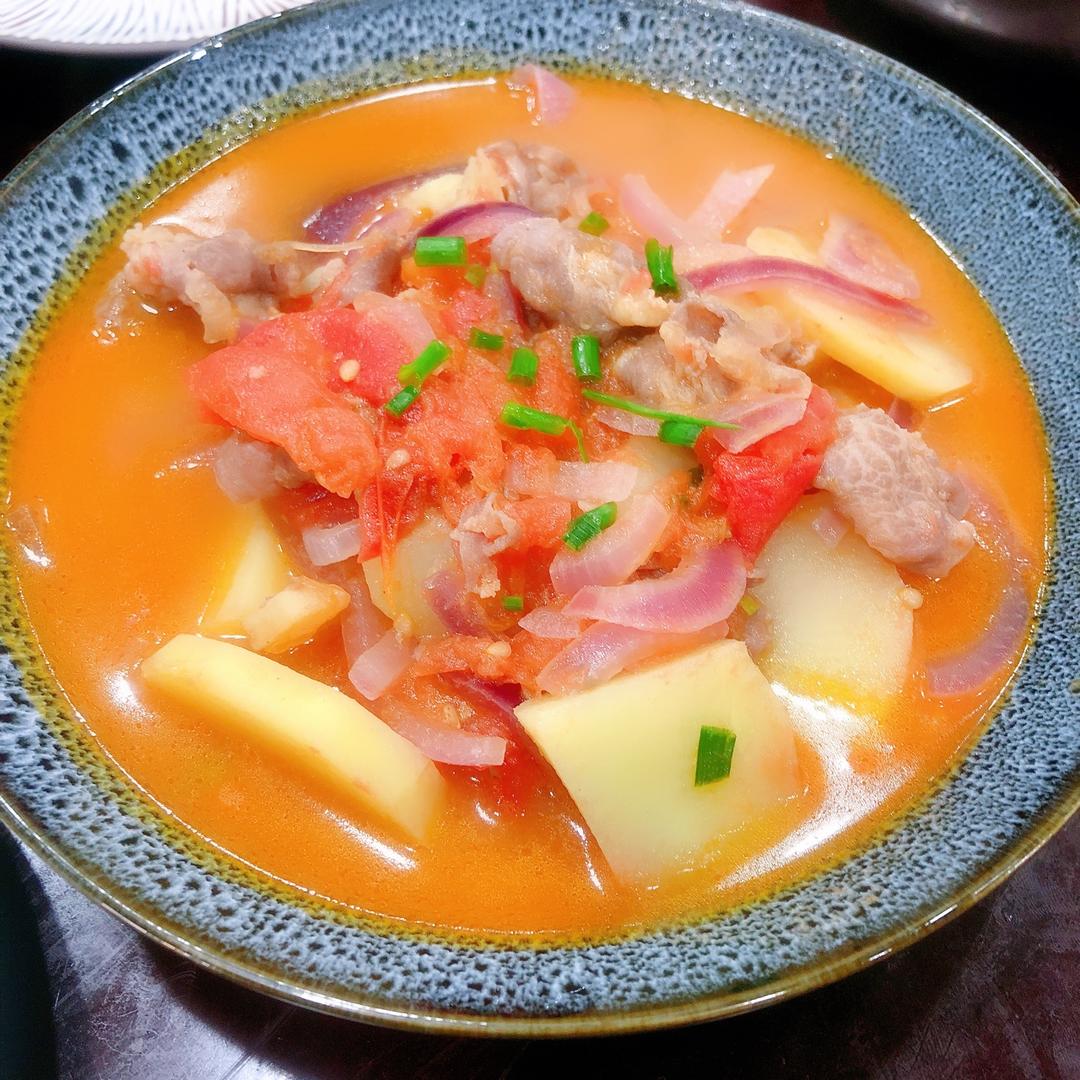 番茄土豆肥牛锅
