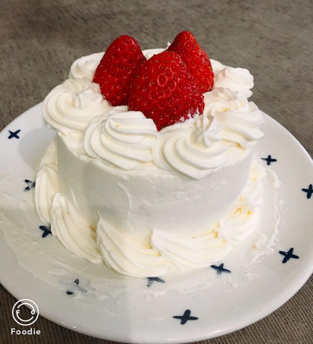 陈小頔做的4寸戚风裸蛋糕